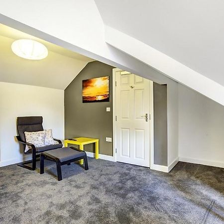 Townhouse Plus @ 166 Edleston Road Крю Екстериор снимка